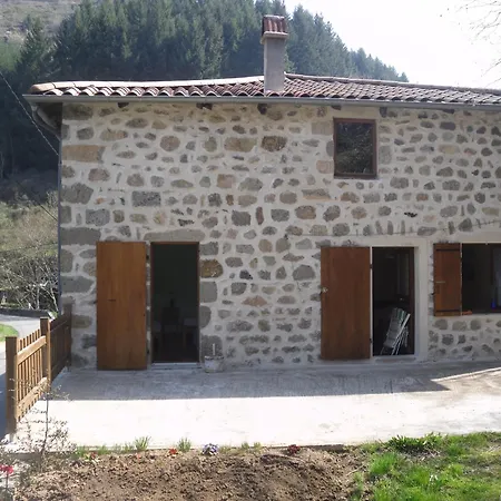 Gospodarstwo wiejskie Gite-la Combelle Dornas